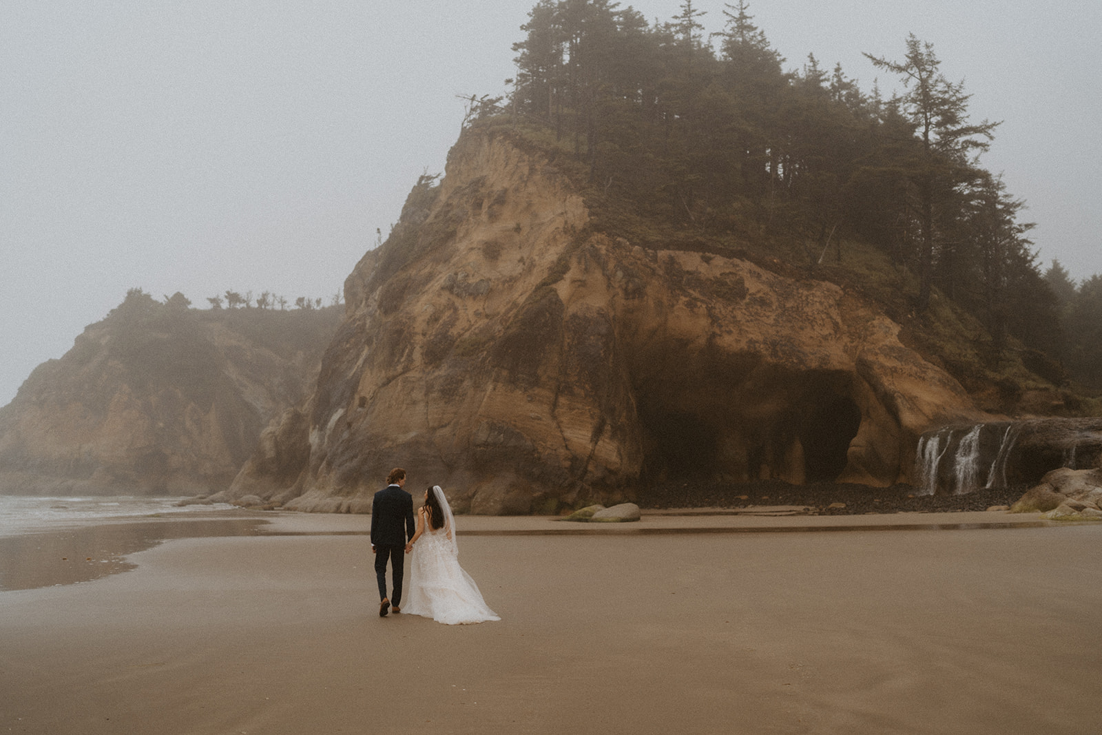 Top 20+ Best Places to Elope in Oregon in 2024-2025